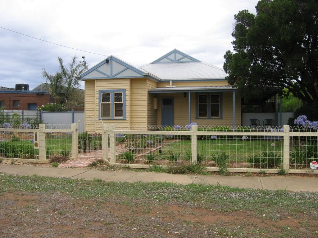 25 Victoria Street, ROCHESTER VIC 3561, Rochester - Image 1
