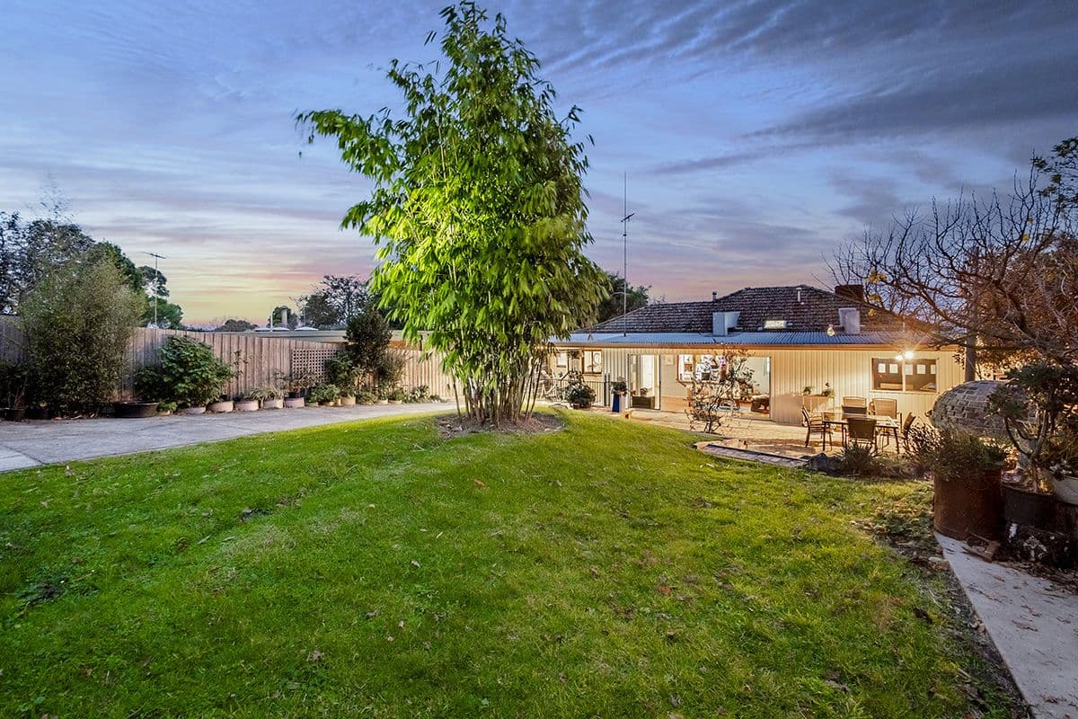 19 Gardenia Street, Pakenham VIC 3810, Pakenham - Thumbnail 4