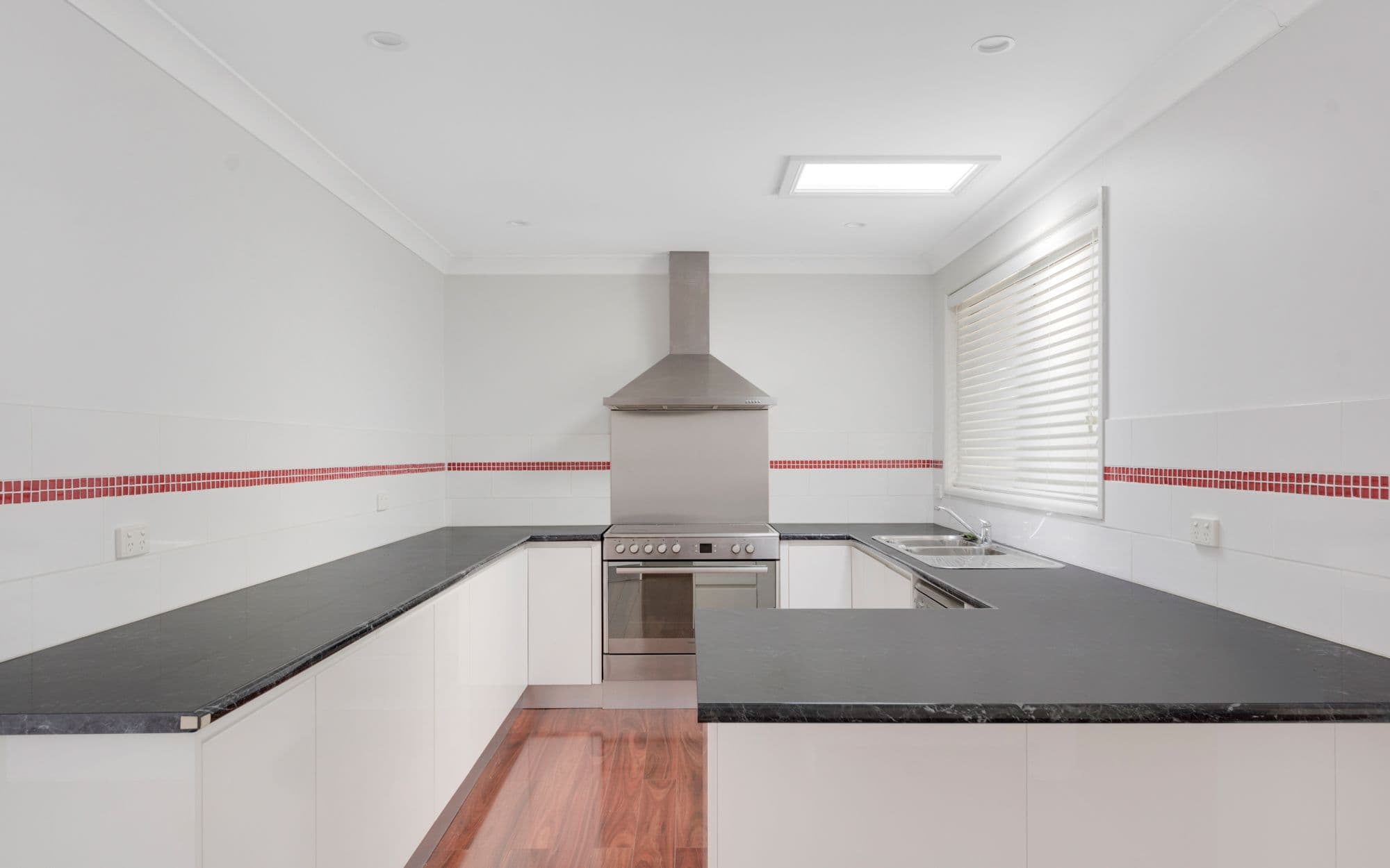 2 Kerry Place, Oakdale NSW 2570, Oakdale - Thumbnail 2