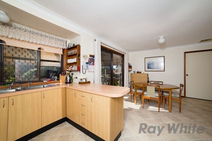 12 Cardine Close, JEWELLS NSW 2280, Jewells - Thumbnail 2