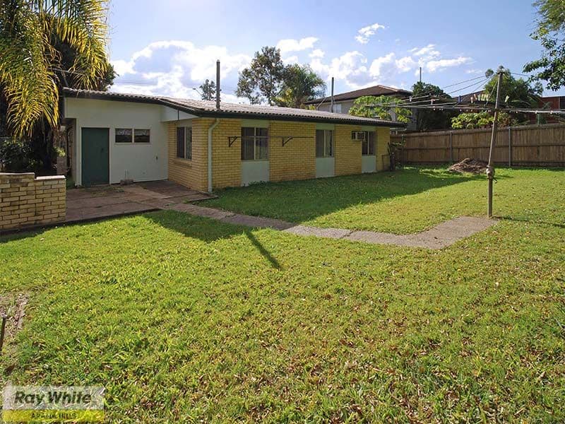 1/190 Irene Street, Mooroobool, QLD, 4870, Mooroobool - Thumbnail 5