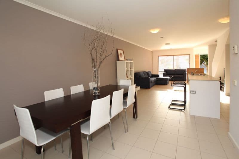 27 Southampton Drive, MULGRAVE VIC 3170, Mulgrave - Thumbnail 3