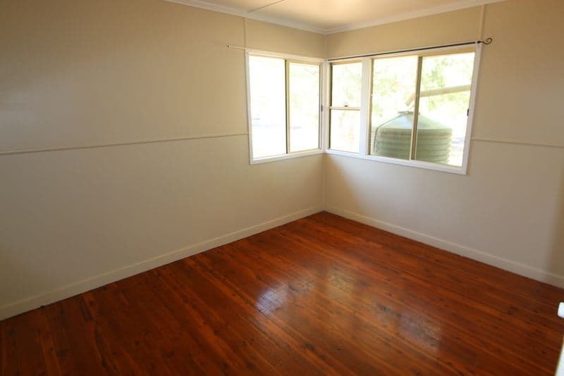 2 Newton Street, Morven QLD 4468, Morven - Thumbnail 4