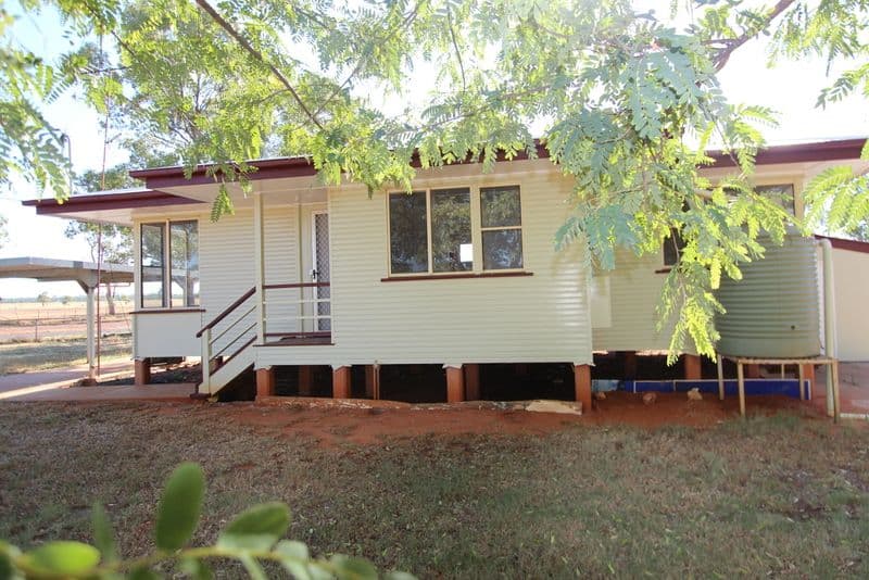 2 Newton Street, Morven QLD 4468, Morven - Thumbnail 5