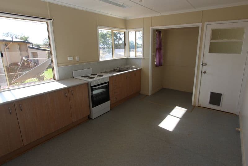 2 Newton Street, Morven QLD 4468, Morven - Thumbnail 7