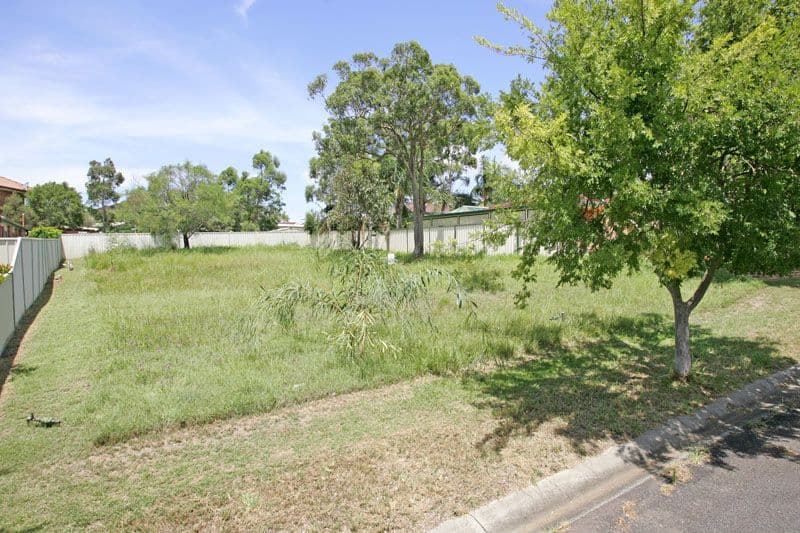 15 Bromley Court, LAKE HAVEN NSW 2263, Lake Haven - Thumbnail 2