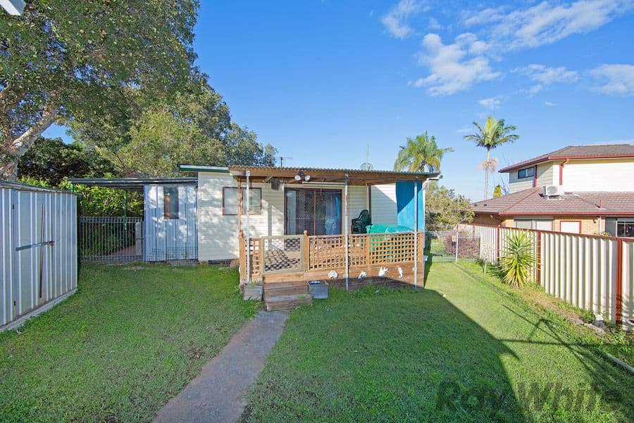 6 Morcombe Close, Gorokan NSW 2263, Gorokan - Thumbnail 3