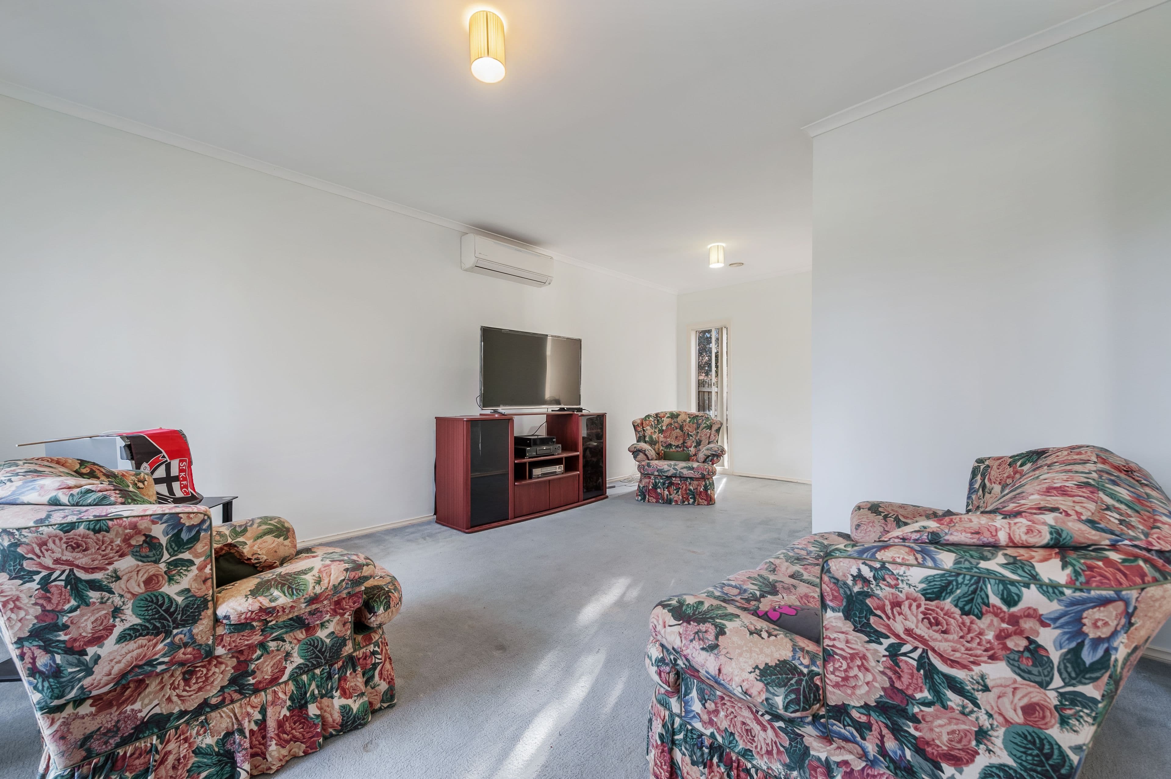 21 Cuckoo Street, South Morang VIC 3752, South Morang - Thumbnail 2