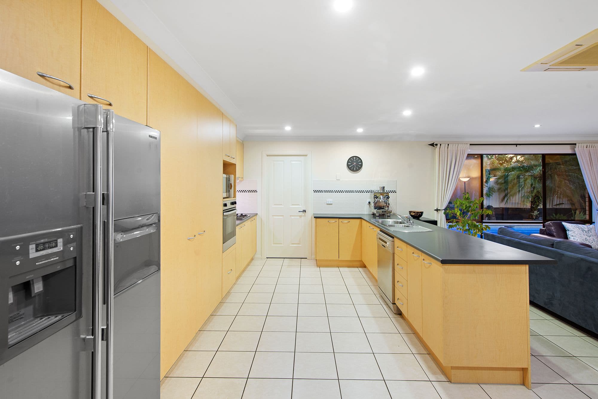 13 Tandanus Court, Oxenford QLD 4210, Oxenford - Thumbnail 6