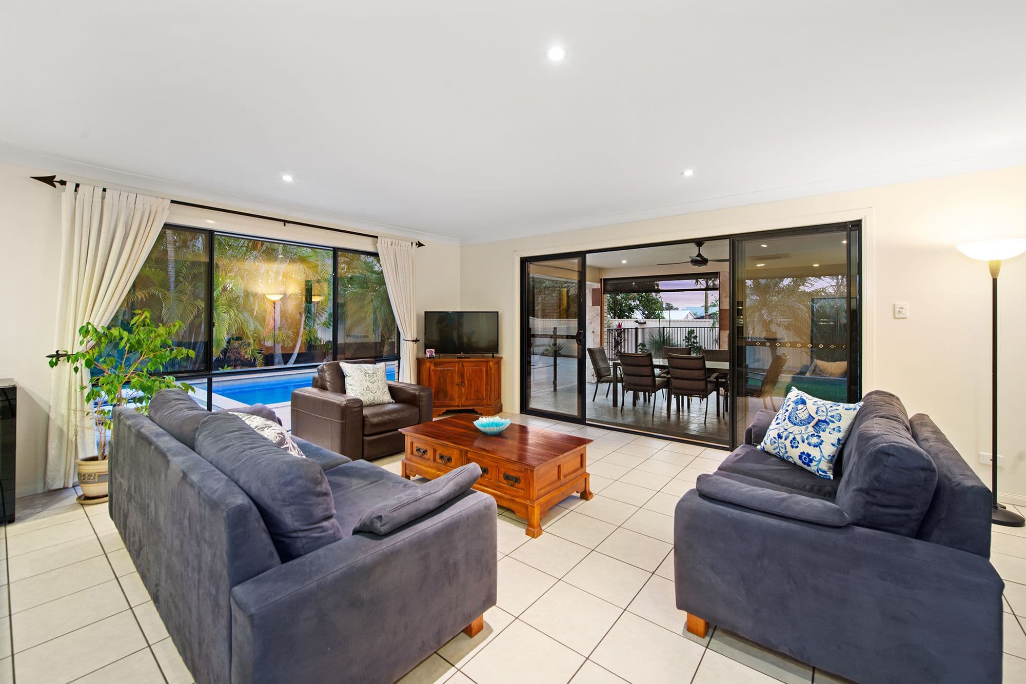 13 Tandanus Court, Oxenford QLD 4210, Oxenford - Thumbnail 8
