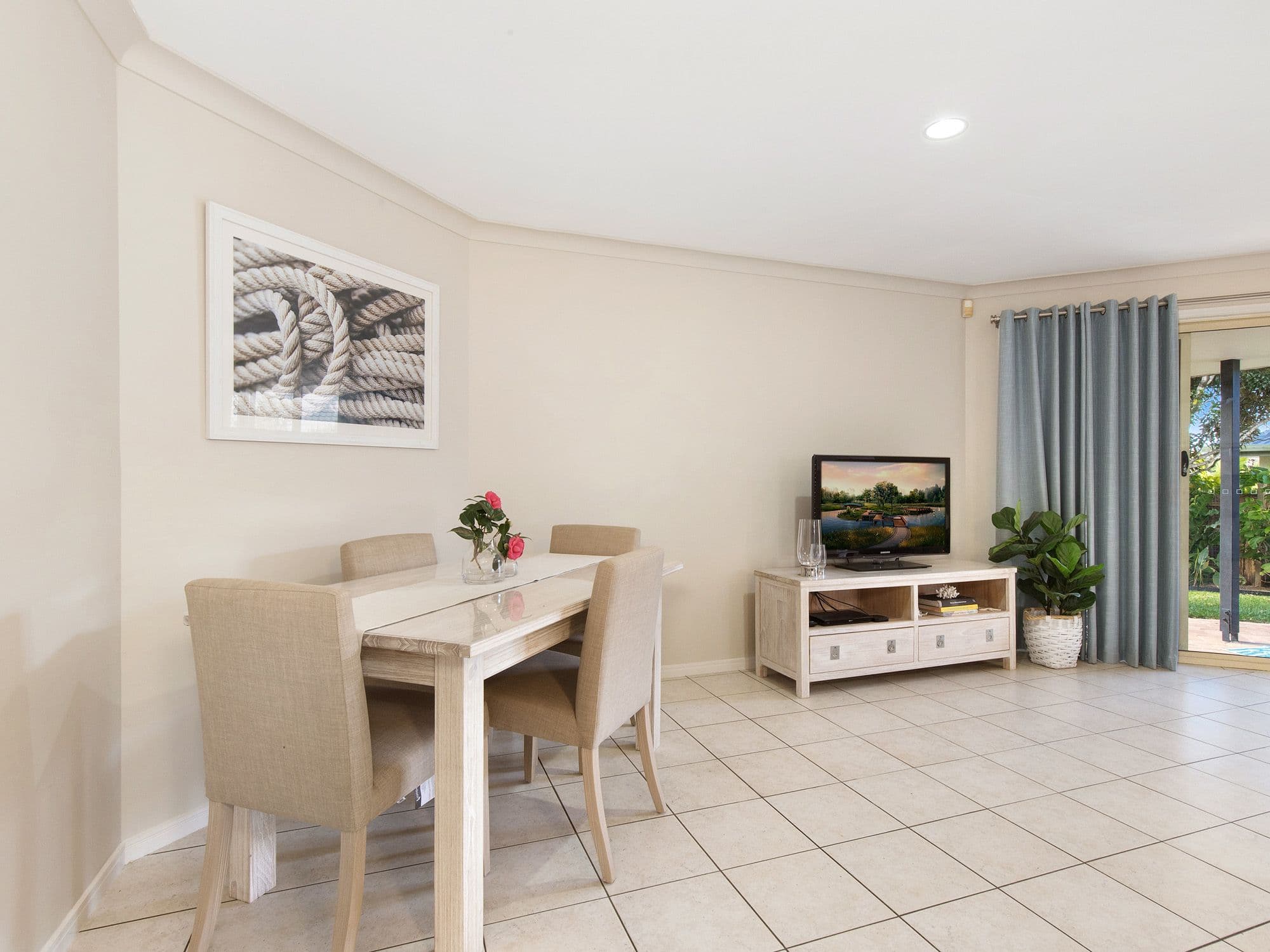 5 Suncrest Court, Parkwood QLD 4214, Parkwood - Thumbnail 8