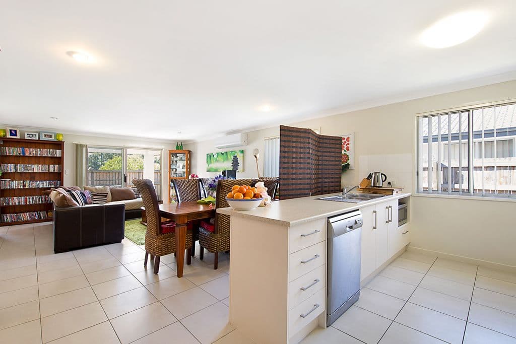 11 Cardena Drive, Augustine Heights QLD 4300, Augustine Heights - Thumbnail 3