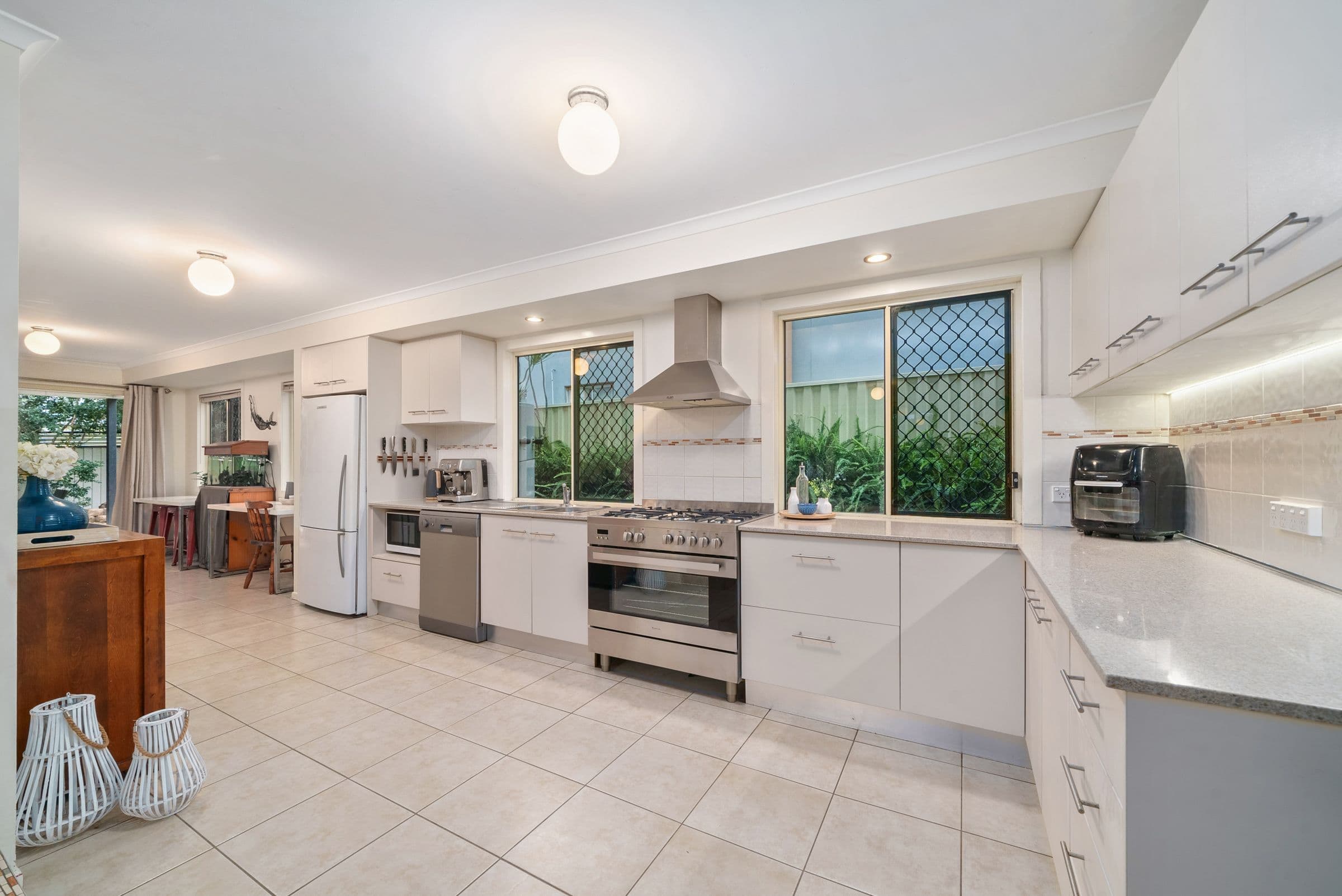 34 Central Avenue, Scarborough QLD 4020, Scarborough - Thumbnail 2