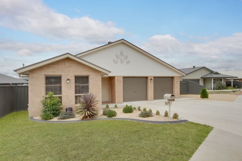 34 Hunter Street, Goulburn - Image 1