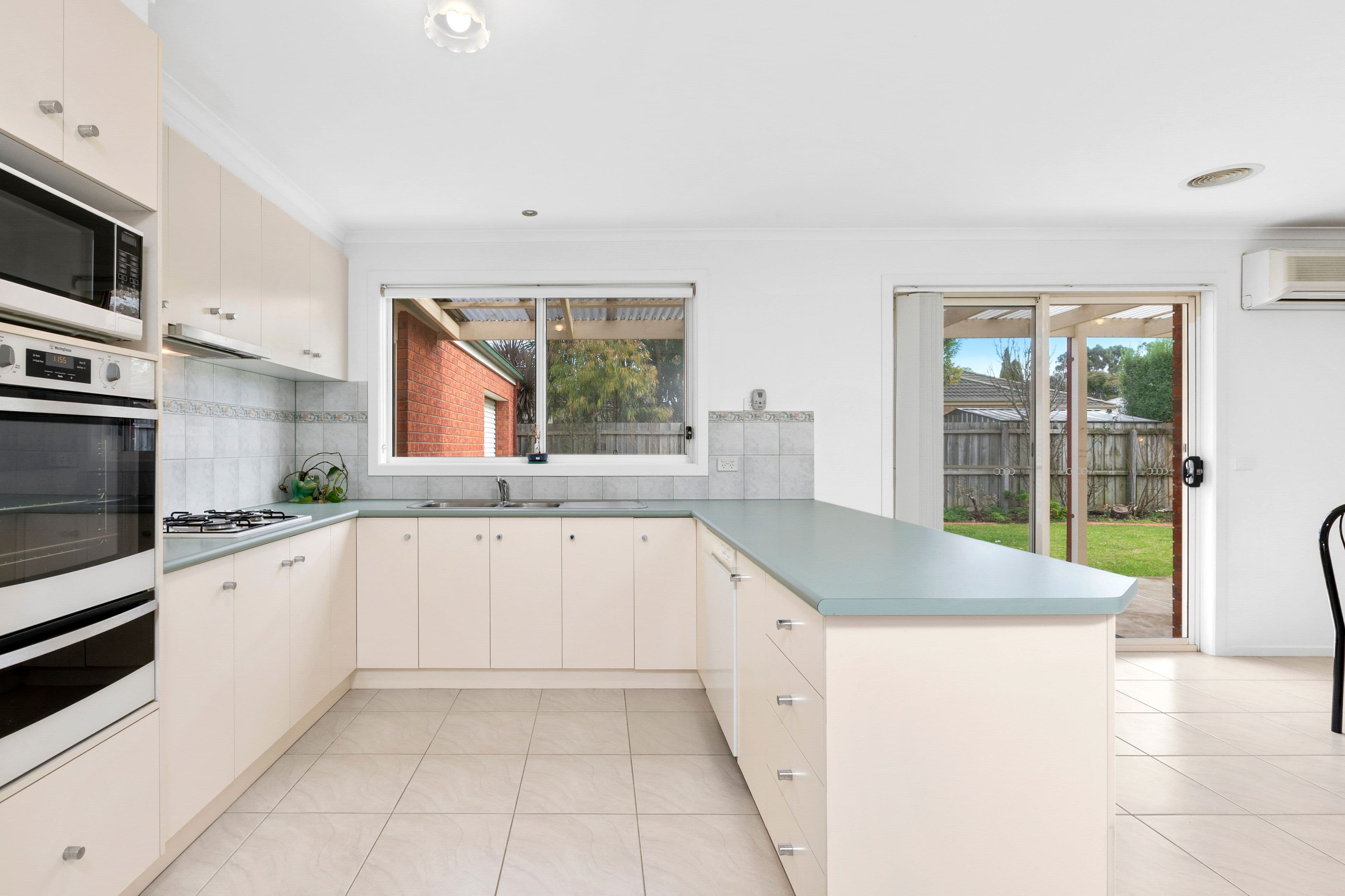 3 Betty Court, Lara VIC 3212, Lara - Thumbnail 3