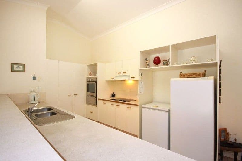2 Nolan Street, MUDGEERABA QLD 4213, Mudgeeraba - Thumbnail 5