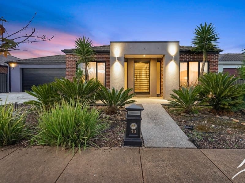 10 Dyson Way, Point Cook VIC 3030, Point Cook - Thumbnail 2