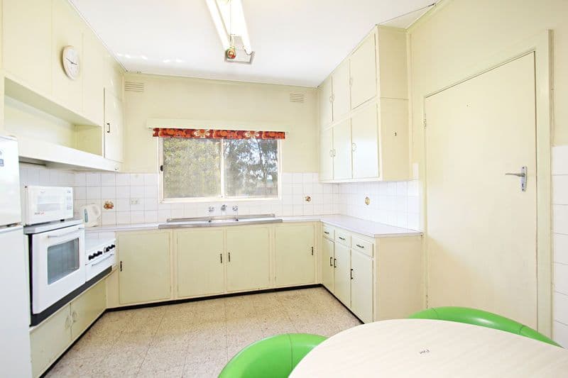 1 Ferntree Gully Road, OAKLEIGH VIC 3166, Oakleigh - Thumbnail 4
