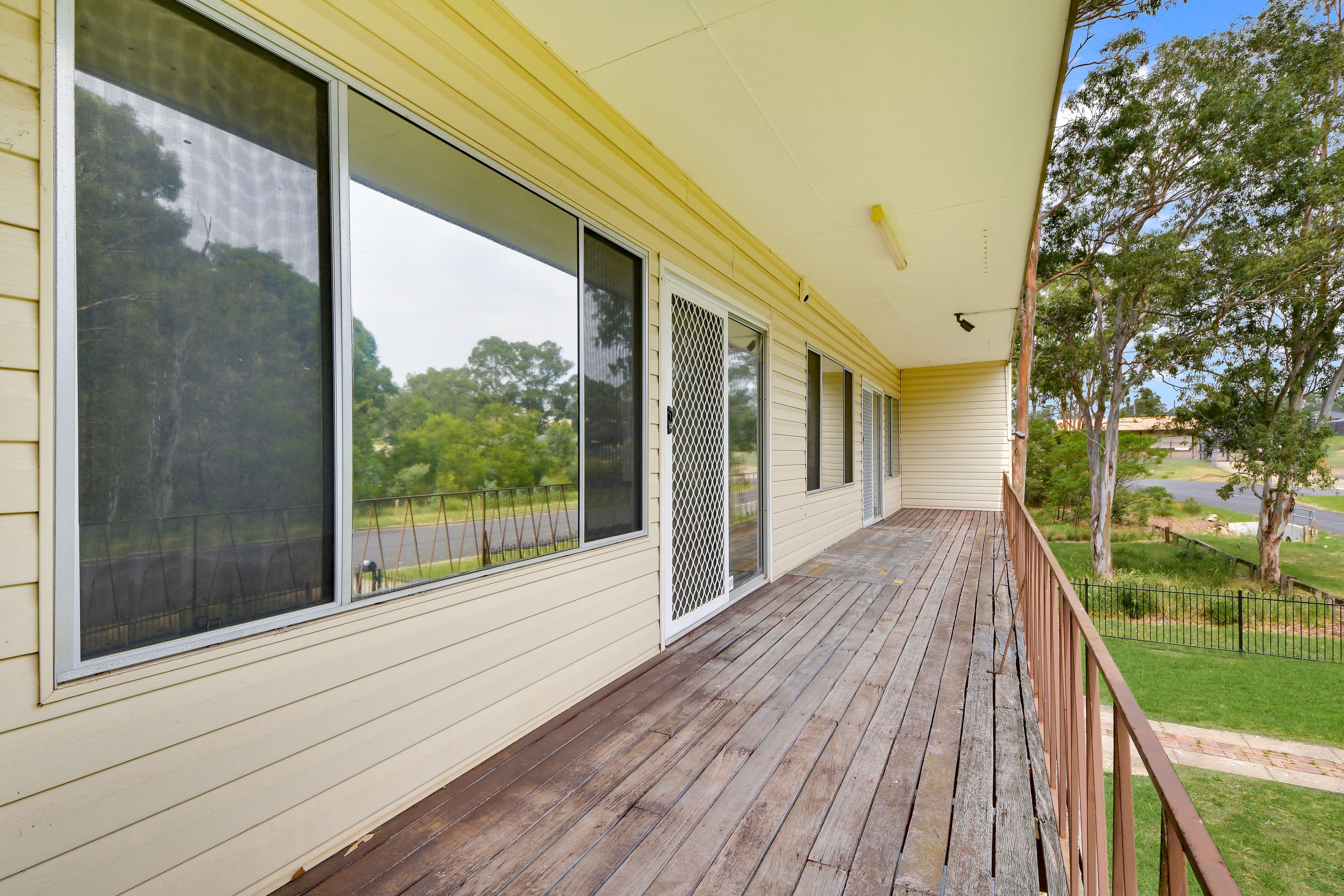 34 College Road, Campbelltown - Thumbnail 2