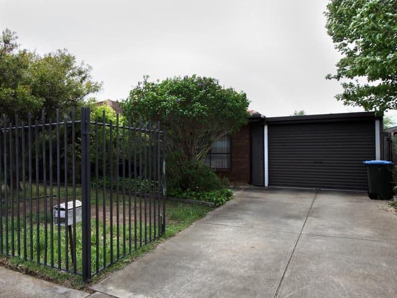 8/63 Meadow Street, Werribee - Image 1