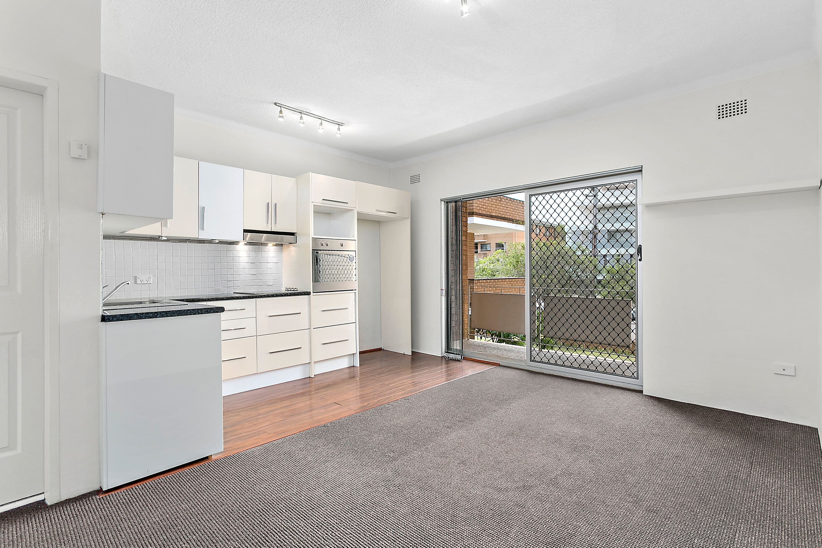 16-18 Bruce Street, BRIGHTON-LE-SANDS NSW 2216, Brighton-Le-Sands - Thumbnail 3