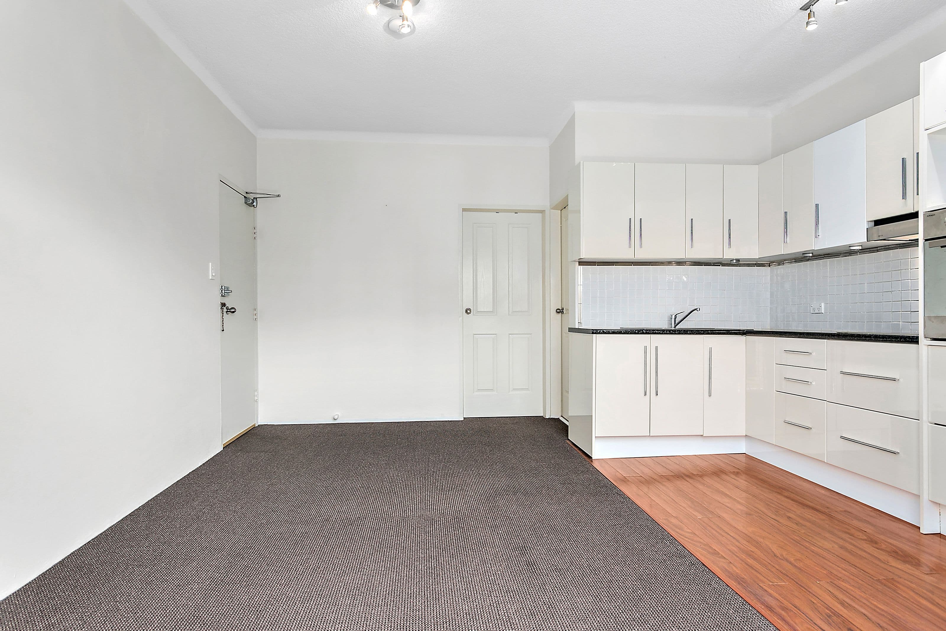 16-18 Bruce Street, BRIGHTON-LE-SANDS NSW 2216, Brighton-Le-Sands - Thumbnail 4
