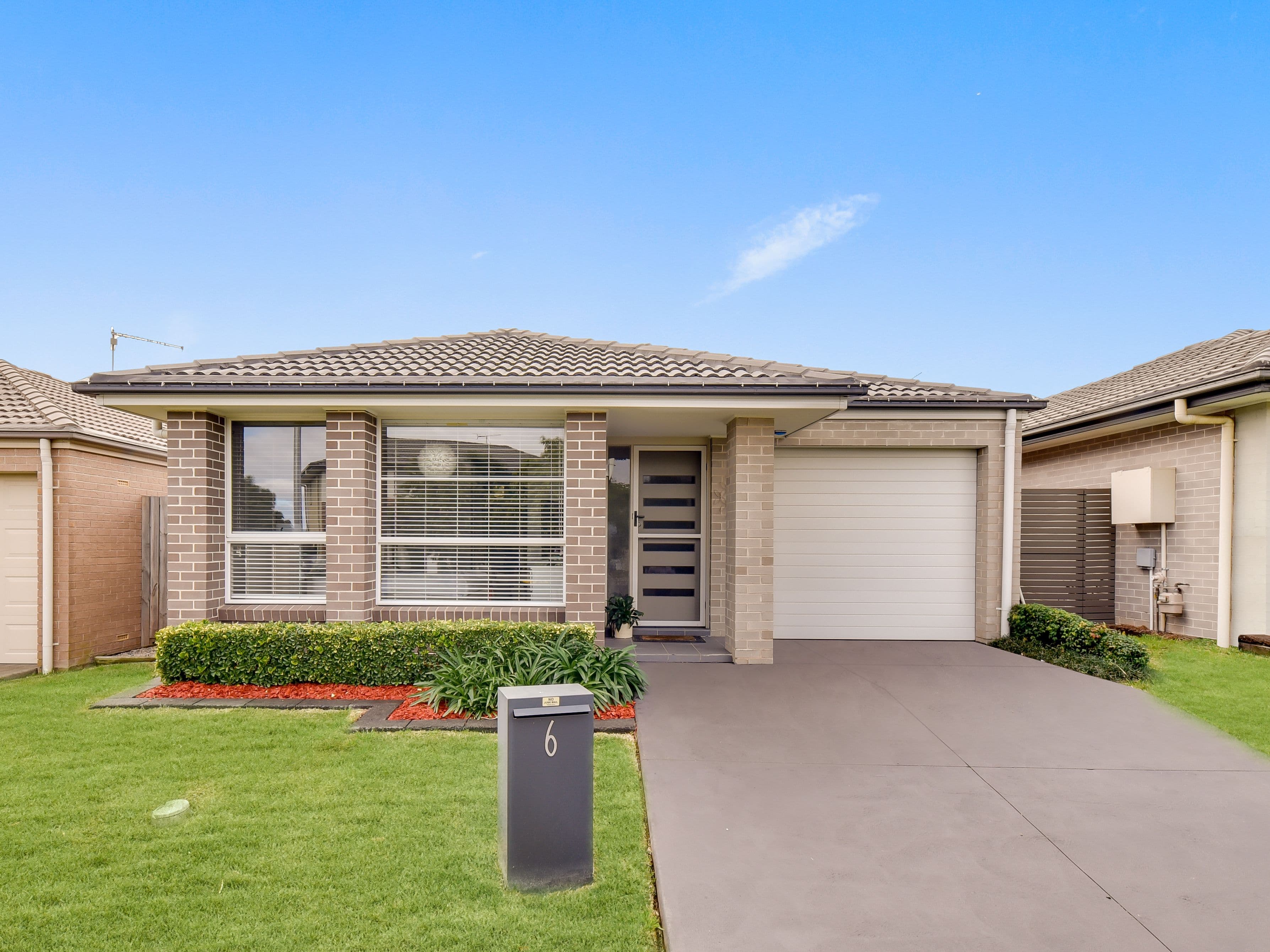 6 Tanner Close, Spring Farm NSW 2570, Spring Farm - Image 1