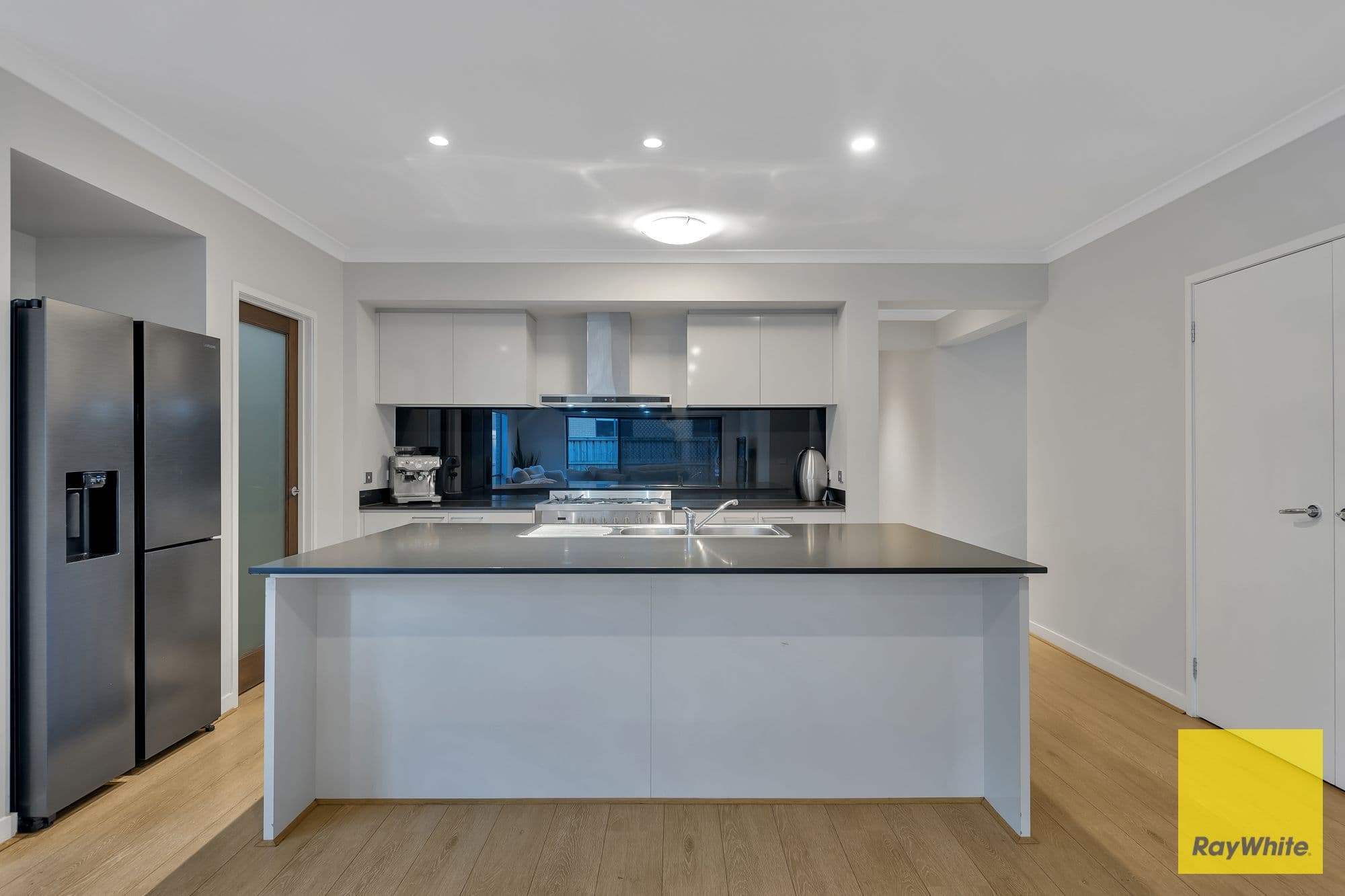 40 Fairhall Avenue, Werribee VIC 3030, Werribee - Thumbnail 6