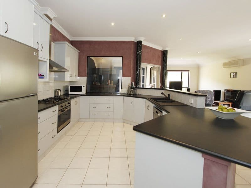 29 Jasper Corner, CANNING VALE WA 6155, Canning Vale - Thumbnail 2