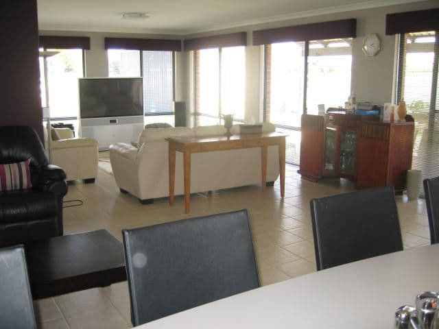 57 Wavecrest Circle, DRUMMOND COVE WA 6532, Drummond Cove - Thumbnail 3