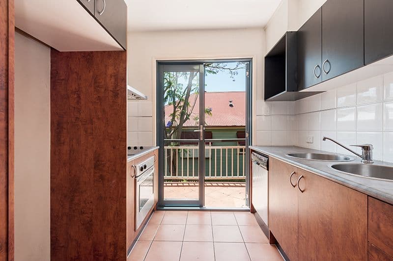 58 York Parade, Spring Hill QLD 4000, Spring Hill - Thumbnail 5