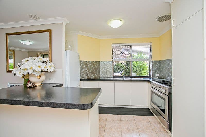 16-18 Wyndham Street, ST JAMES WA 6102, St James - Thumbnail 4