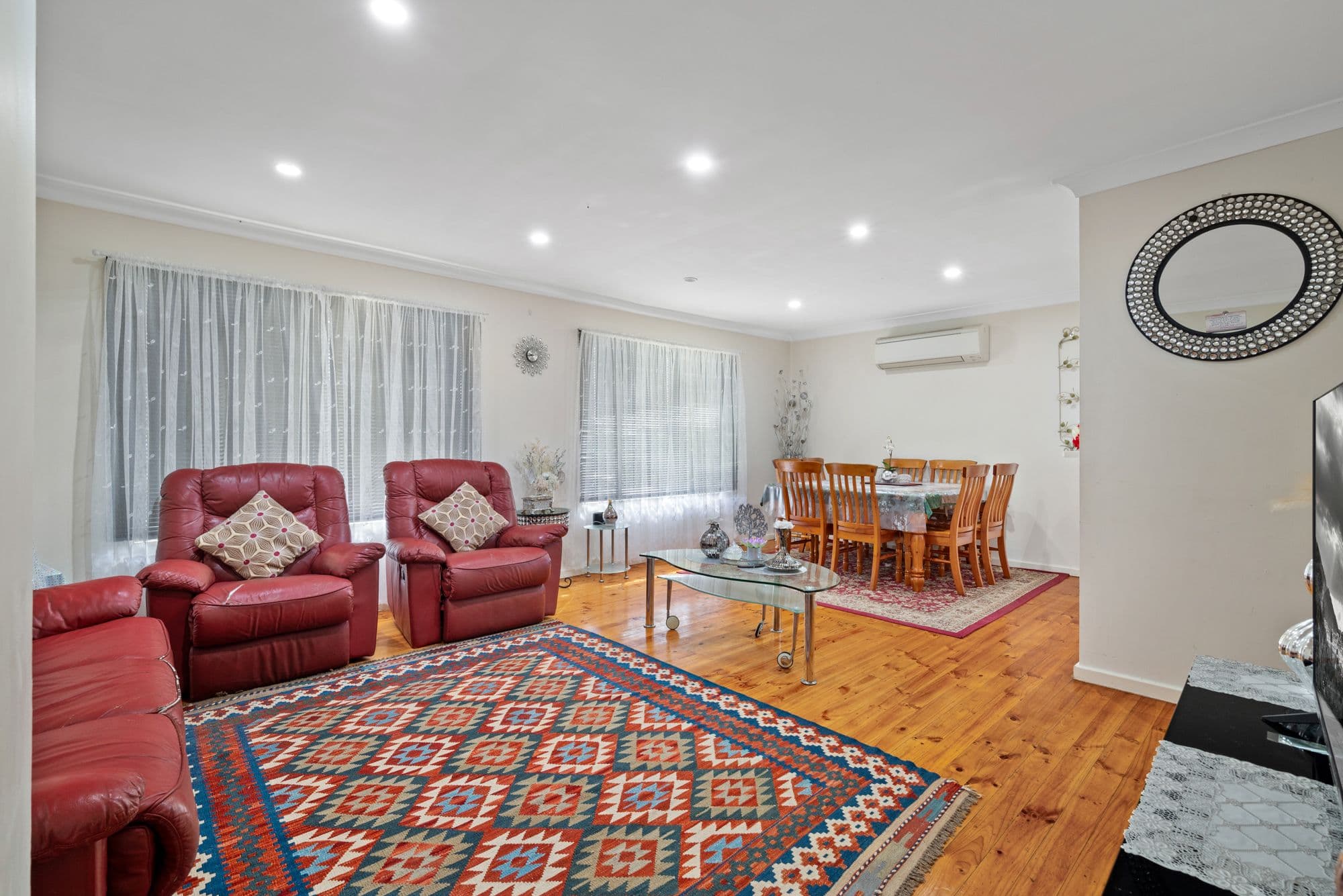4 Catherine Avenue, Lurnea NSW 2170, Lurnea - Thumbnail 4