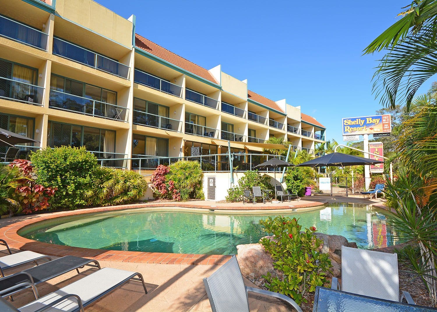 465 Esplanade, Torquay QLD 4655, Torquay - Thumbnail 2