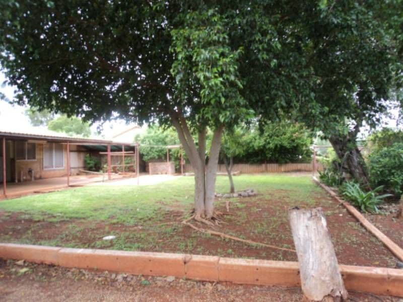 124  Irwin Crescent, DAMPIER WA 6713, Dampier - Thumbnail 2