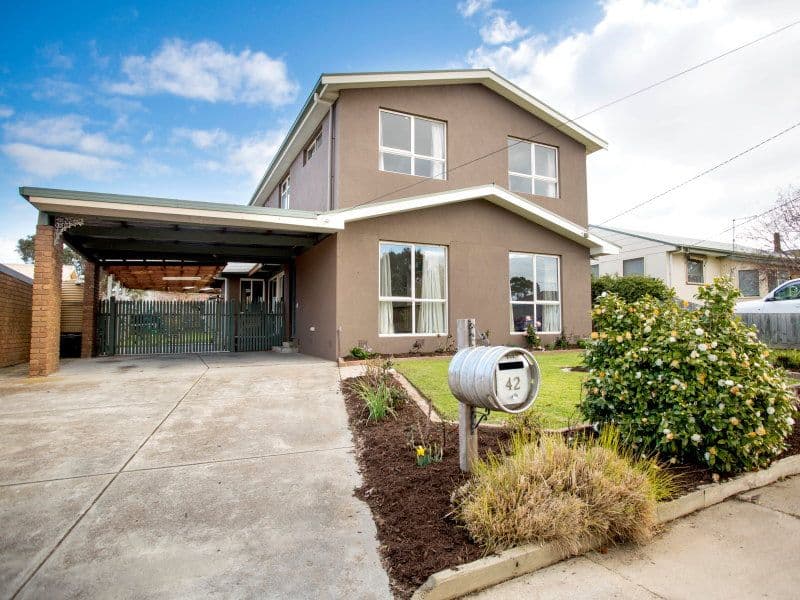 42 Seaview Avenue, MORNINGTON VIC 3931, Mornington - Thumbnail 2