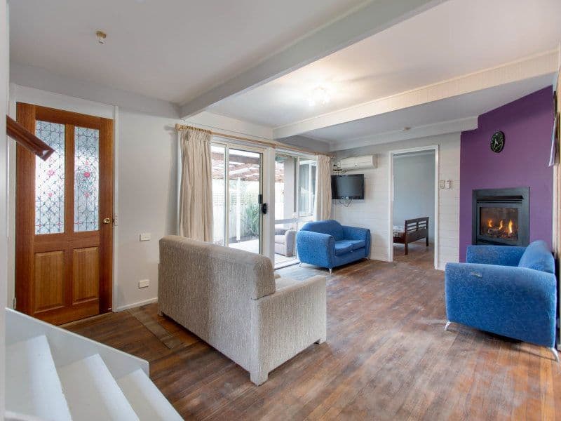 42 Seaview Avenue, MORNINGTON VIC 3931, Mornington - Thumbnail 3