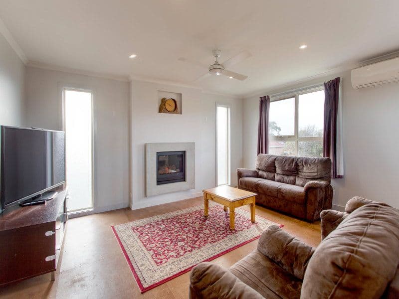 42 Seaview Avenue, MORNINGTON VIC 3931, Mornington - Thumbnail 4