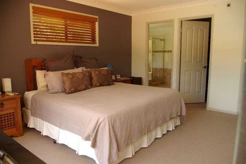 53 Maltravers Drive, ARUNDEL QLD 4214, Arundel - Thumbnail 8