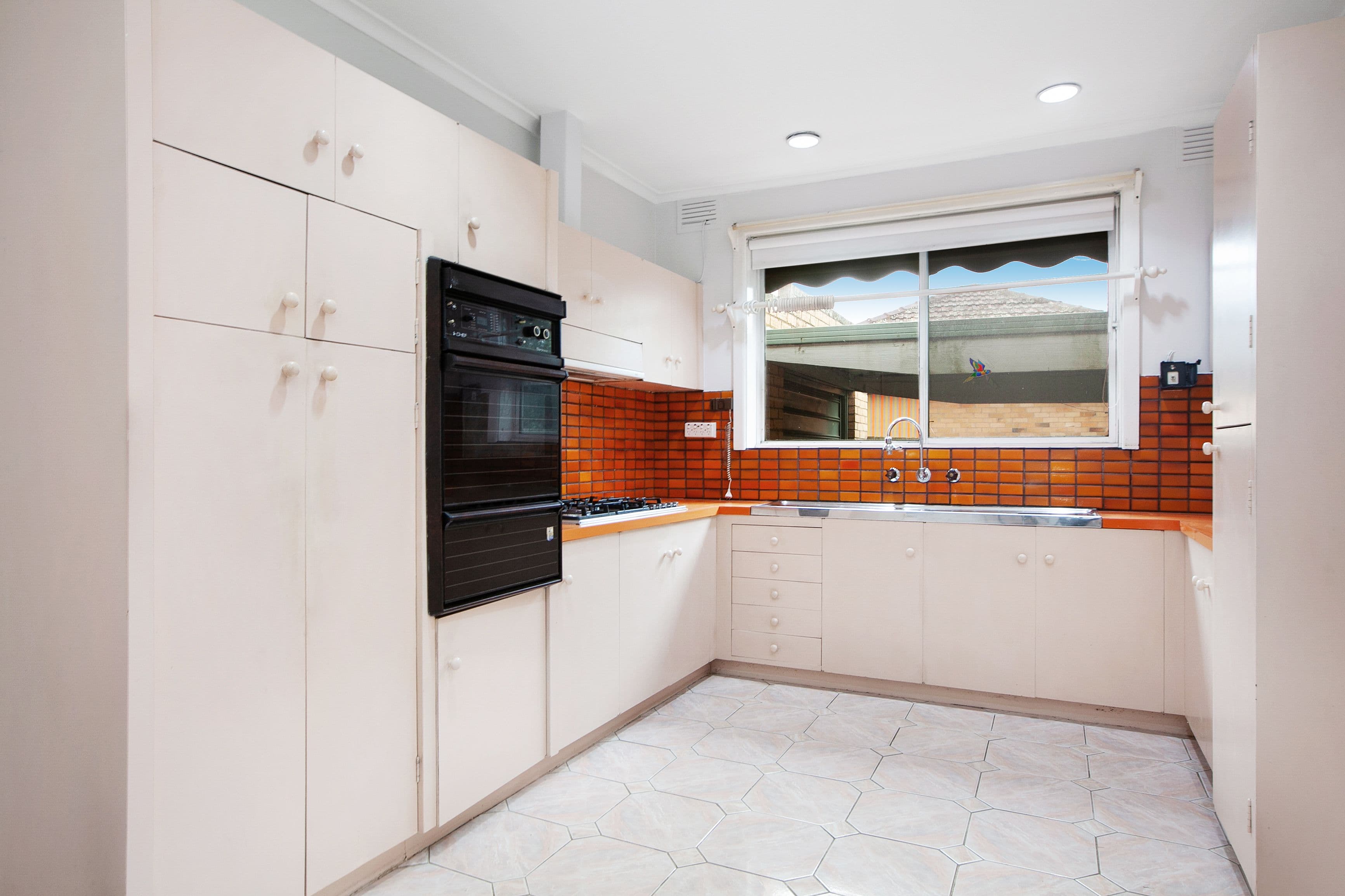 6 Sims Street, Reservoir VIC 3073, Reservoir - Thumbnail 3
