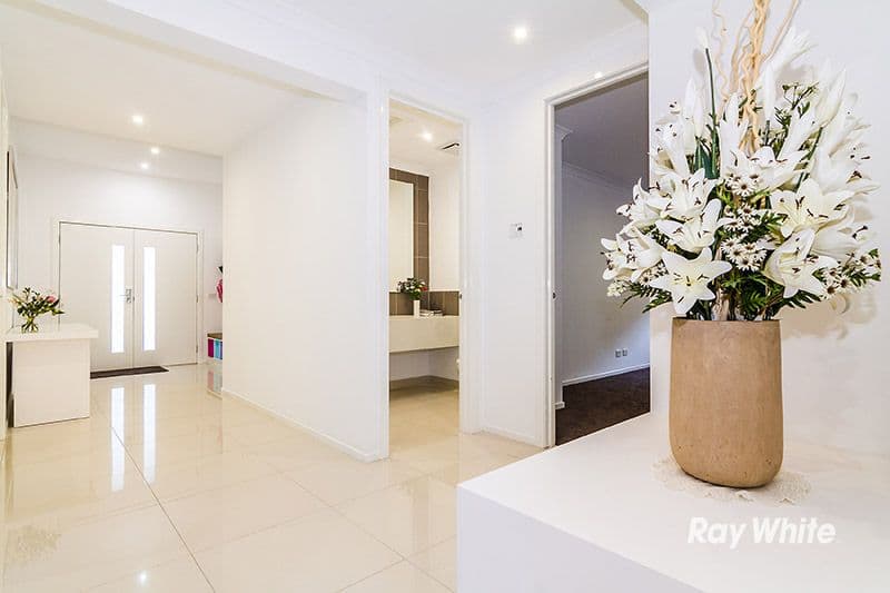 71 Melington Drive, Lyndhurst VIC 3975, Lyndhurst - Thumbnail 2