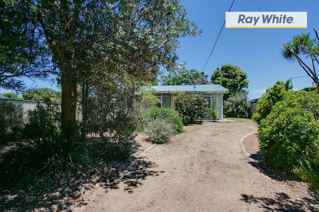 16 Boronia Avenue, Capel Sound VIC 3940, Capel Sound - Thumbnail 3