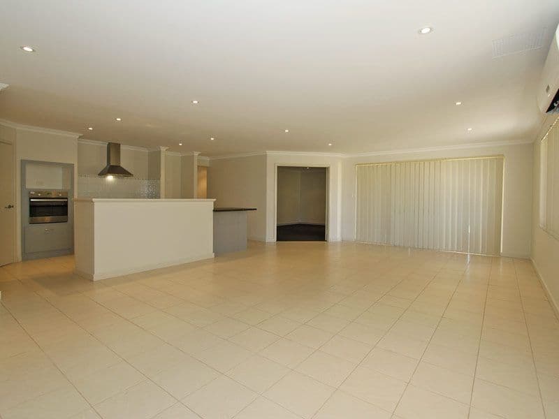 12 Bendalong Boulevard, Secret Harbour, WA, 6173, Secret Harbour - Thumbnail 3