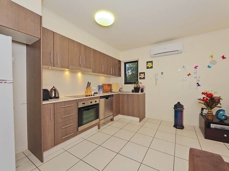 2104 Gold Coast Highway, MIAMI QLD 4220, Miami - Thumbnail 2