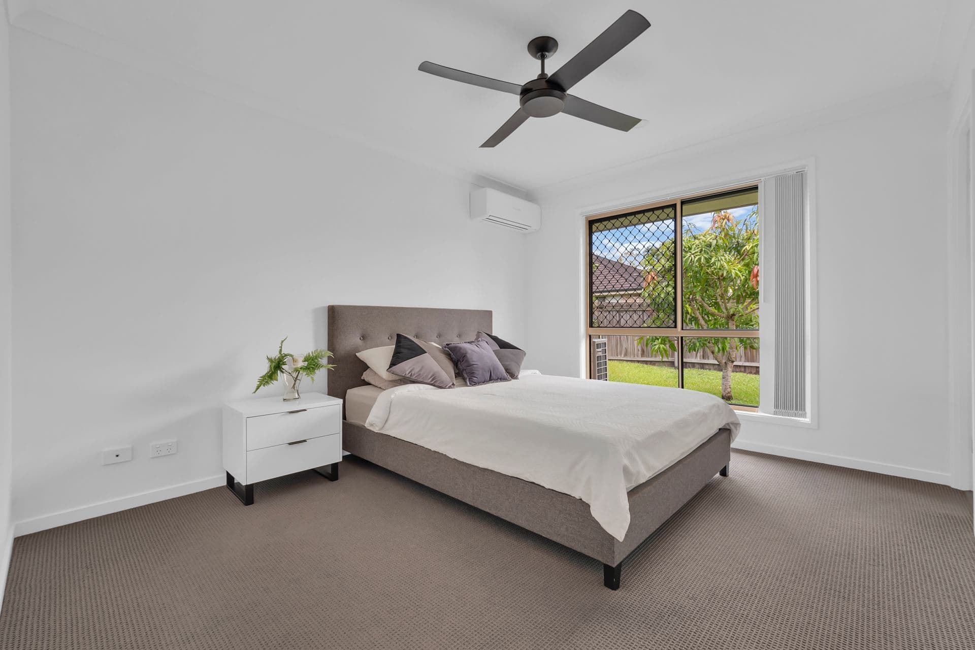 61 Yolla Street, Eagleby QLD 4207, Eagleby - Thumbnail 8