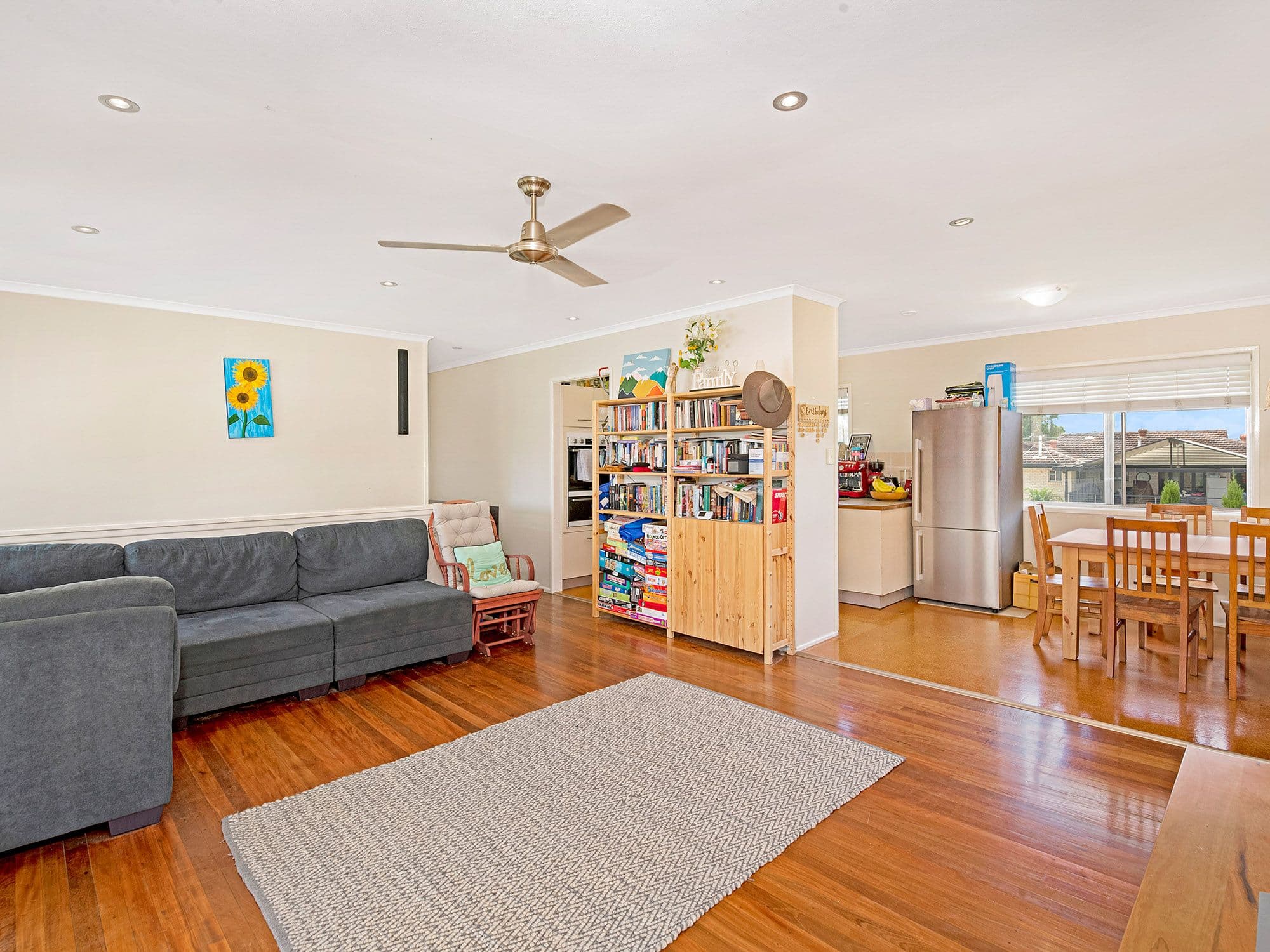 10 Silex Street, Mansfield QLD 4122, Mansfield - Thumbnail 2
