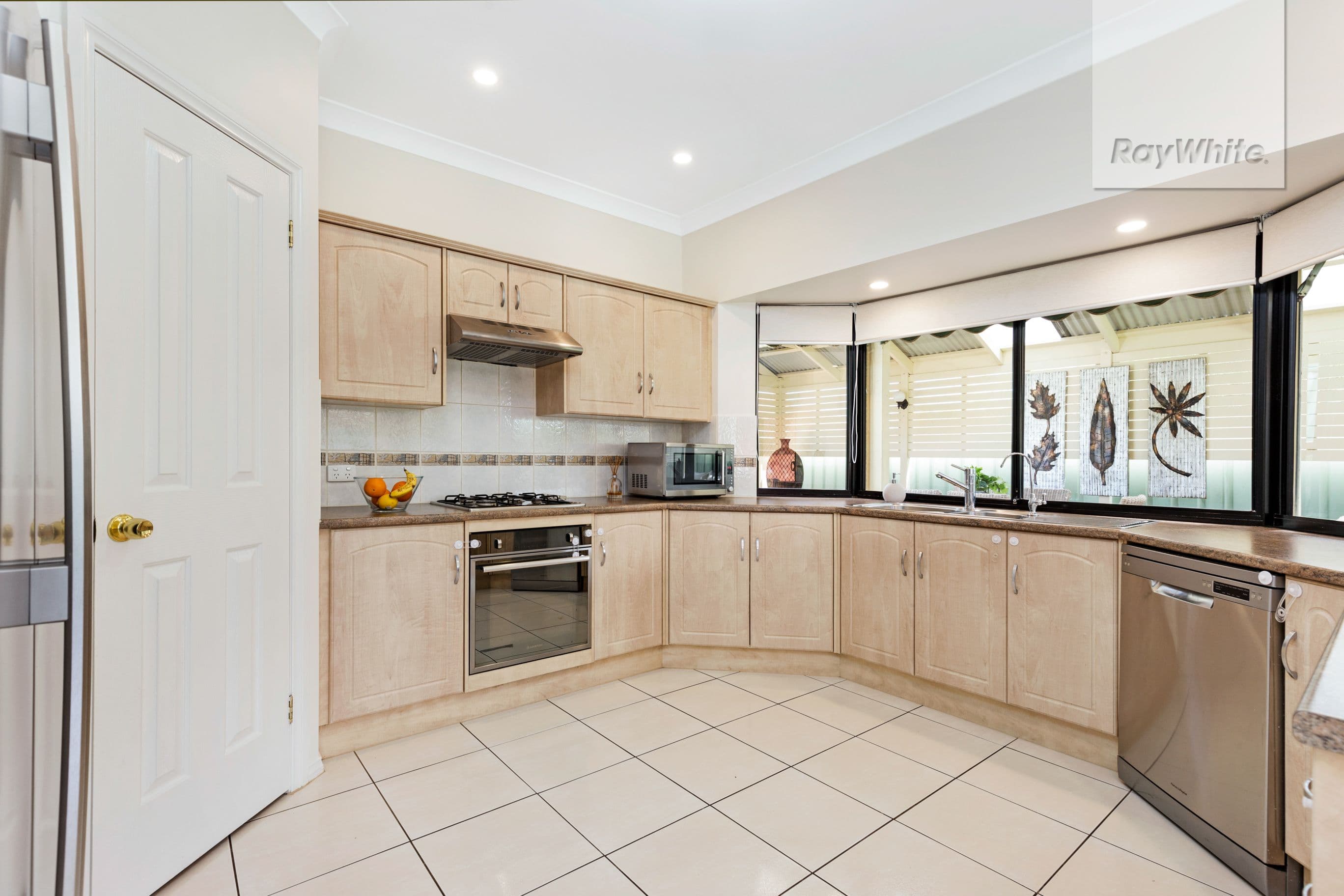 2 Oriole Walk, Mawson Lakes SA 5095, Mawson Lakes - Thumbnail 2