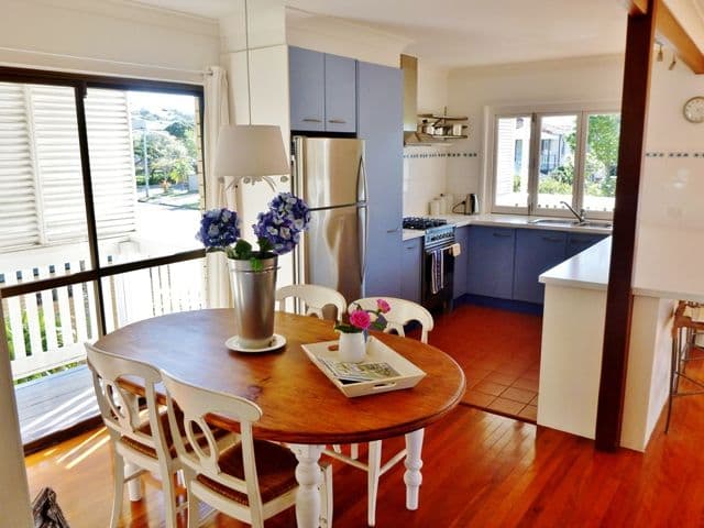 48 Tallebudgera Drive, PALM BEACH QLD 4221, Palm Beach - Thumbnail 3
