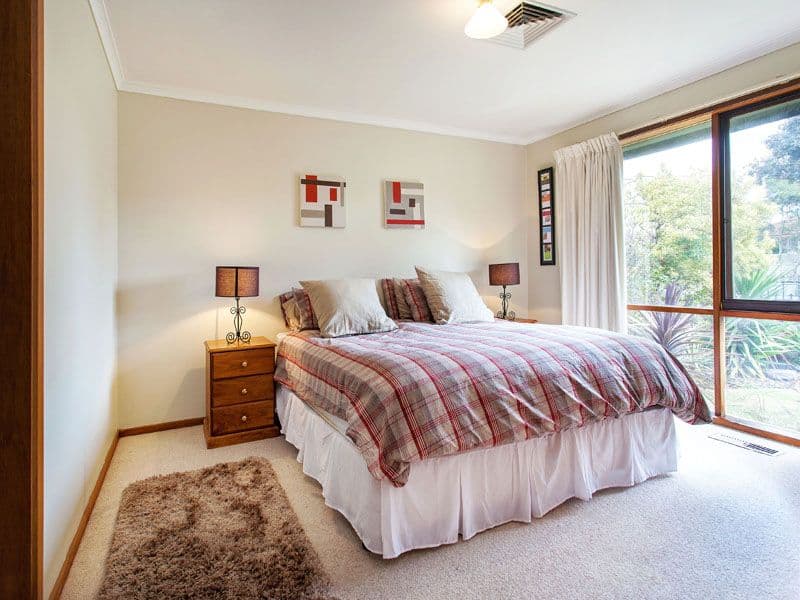 15 Mussert Avenue, DINGLEY VILLAGE VIC 3172, Dingley Village - Thumbnail 8