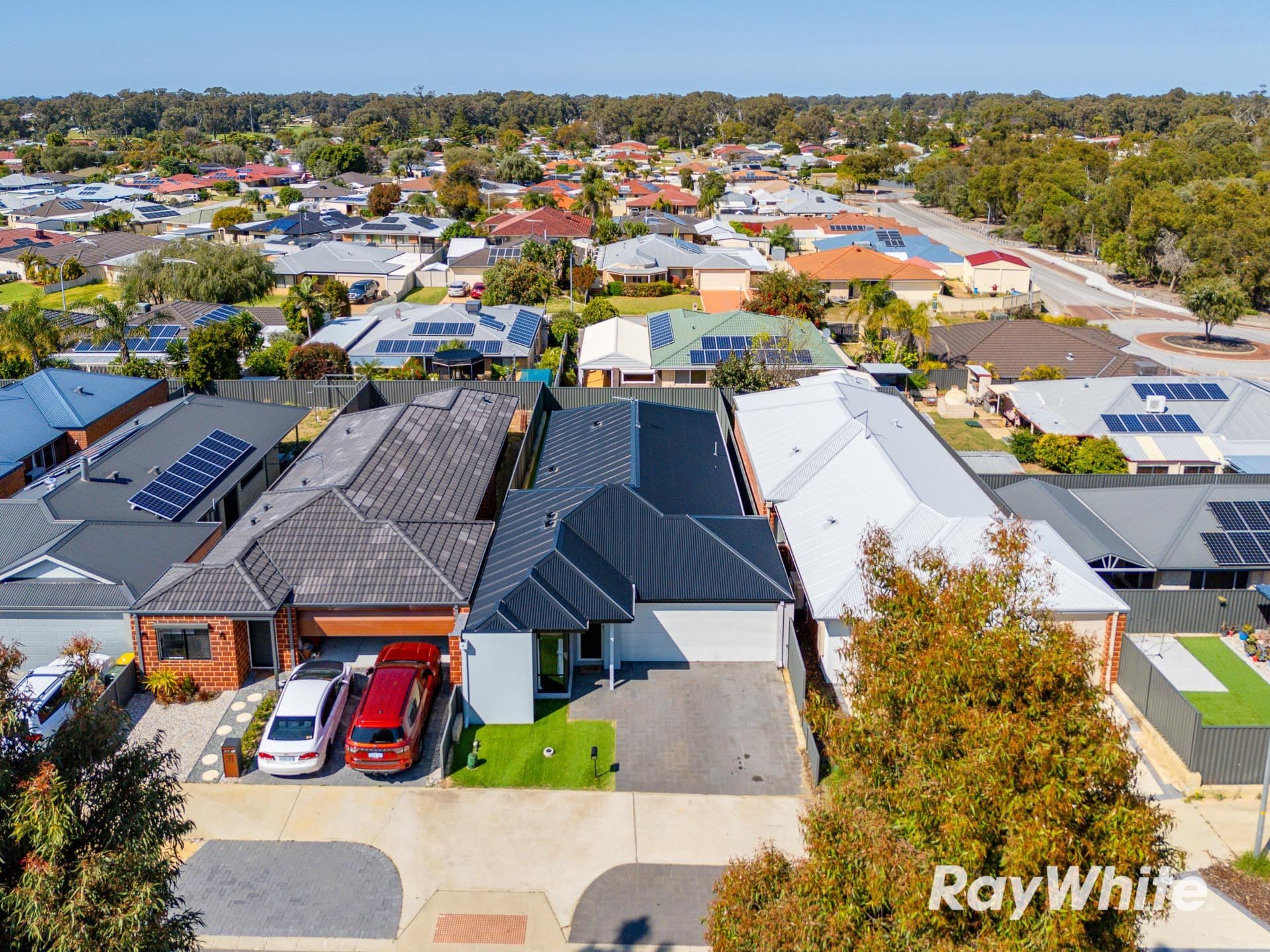 33 Montsalvat Drive, Greenfields WA 6210, Greenfields - Thumbnail 4